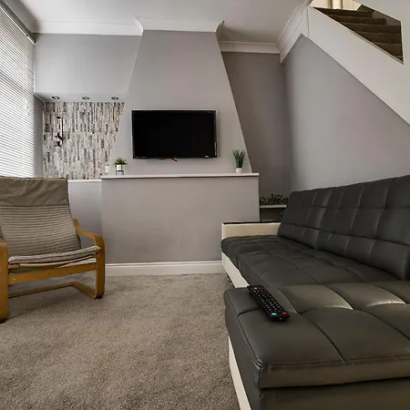 Haddon House 3 Bedrooms - Workstays Uk Video Tour Available Feriehus *