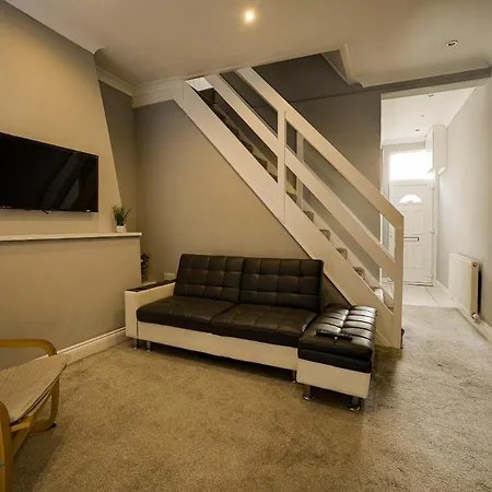 Haddon House 3 Bedrooms - Workstays Uk Video Tour Available Feriehus Middlesbrough